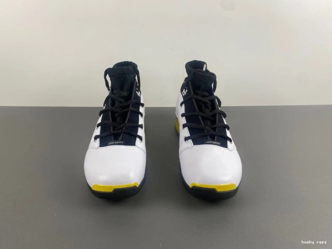 Cheap Husky 17 Lightning FJ0395-100 Jordan Low Air 0823